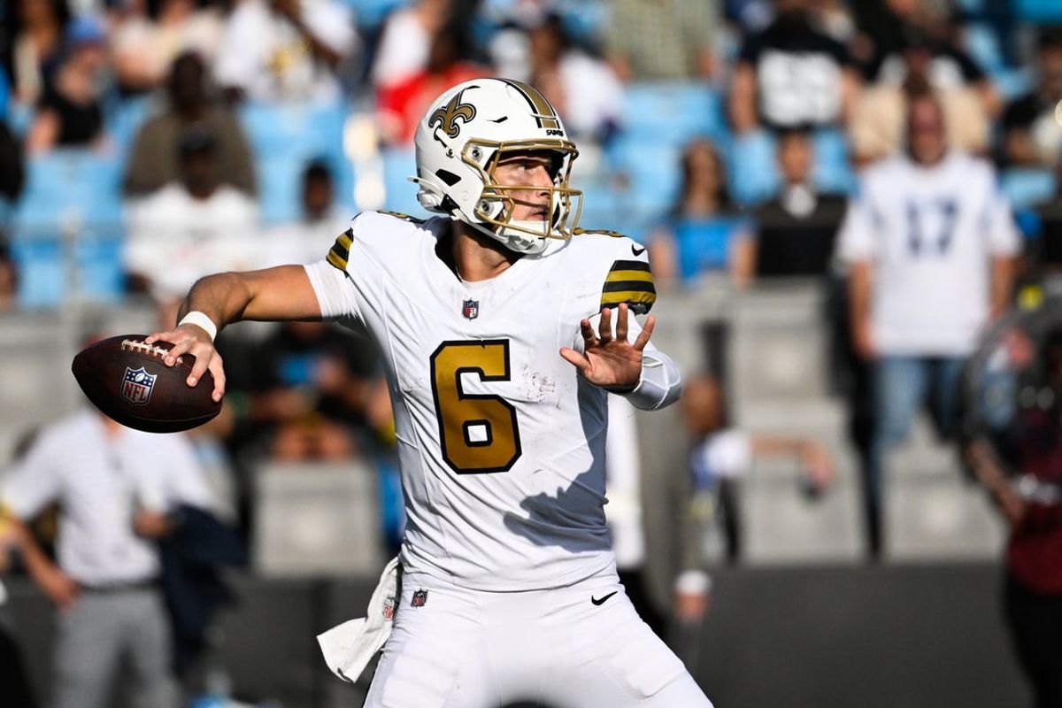 Nov 9, 2025; Charlotte, North Carolina, USA; New Orleans Saints quarterback Tyler Shough (6) throws a pass during the third quarter against the Carolina Panthers at Bank of America Stadium. Mandatory Credit: Bob Donnan-Imagn Images