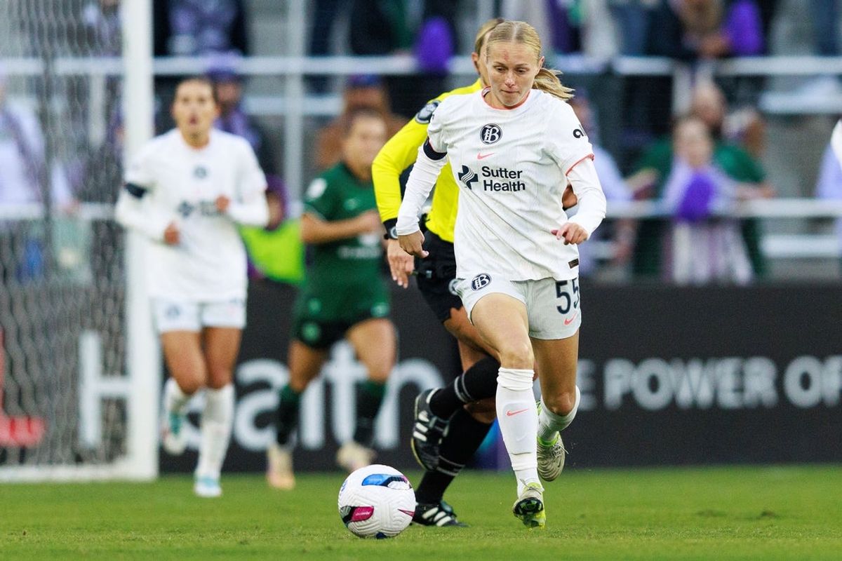 Nov 2, 2025; Louisville, Kentucky, USA;  Bay FC forward Penelope Hocking (55) dribbles the ball during the first half against Racing Louisville FC at Lynn Family Stadium. Mandatory Credit: EM Dash-Imagn Images