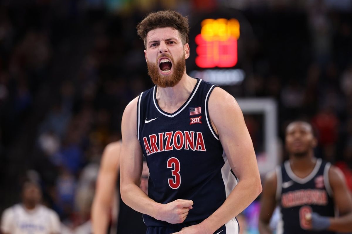 Nov 14, 2025; Inglewood, California, USA;  Arizona Wildcats guard Anthony Dell'Orso (3) reacts to a play during the second half of the Hall of Fame Series game against the UCLA Bruins at Intuit Dome. Mandatory Credit: Kiyoshi Mio-Imagn Images