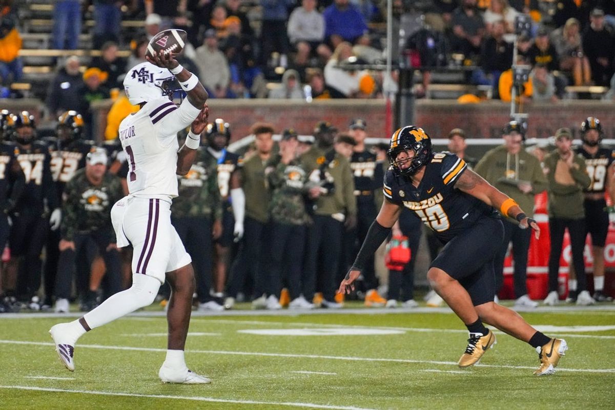 Missouri Tigers defensive tackle Sterling Webb (10) was ruled eligible by virtue of a court decision on Wednesday, clearing him to play a fifth year of college football. Mandatory Credit: Denny Medley-Imagn Images