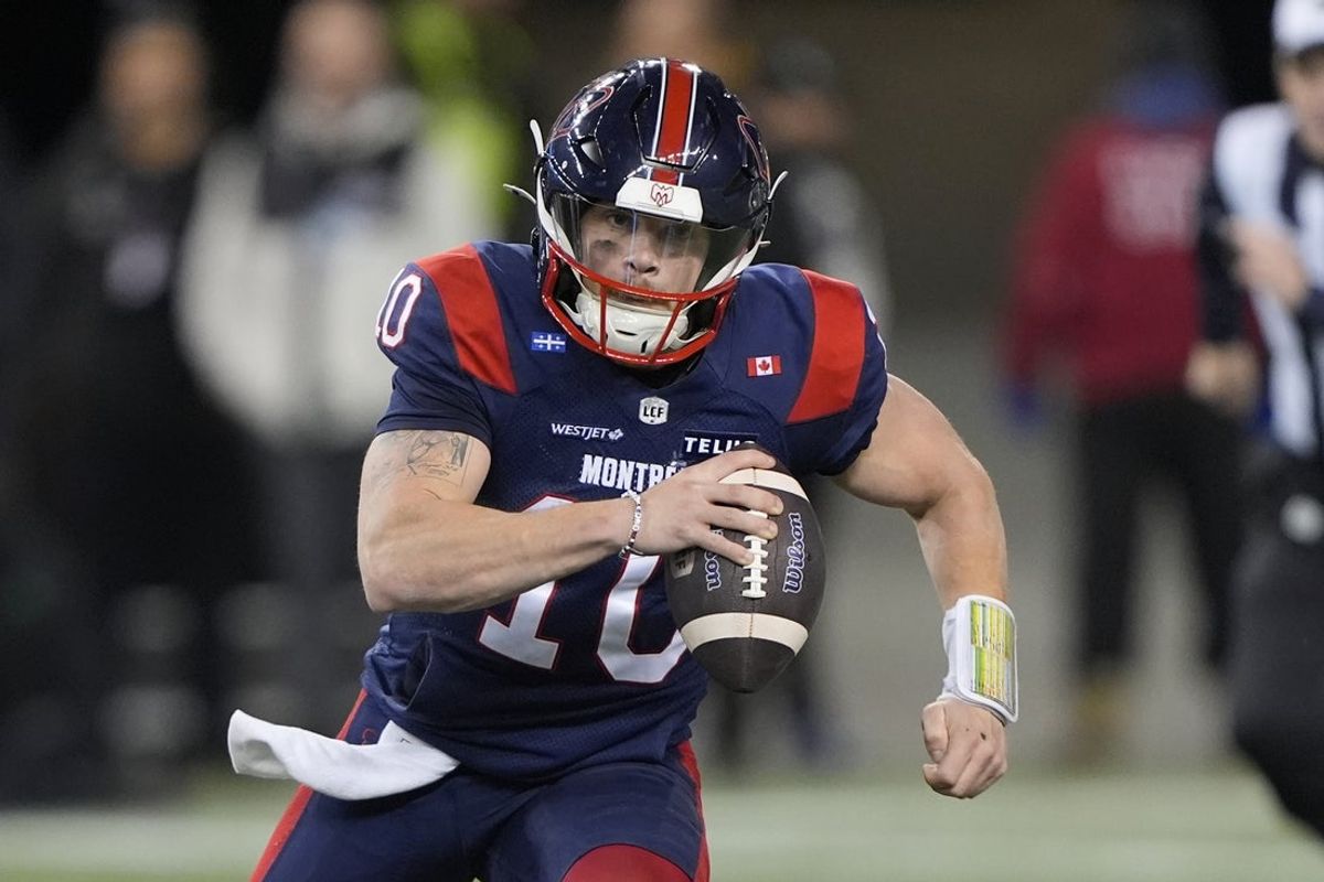 Nov 16, 2025; Winnipeg, Manitoba, Canada;  Montreal Alouettes quarterback Davis Alexander (10) runs the ball during the fourth quarter against the Saskatchewan Roughriders during the 112th Grey Cup Championship at Princess Auto Stadium. Mandatory Credit: John E. Sokolowski-Imagn Images