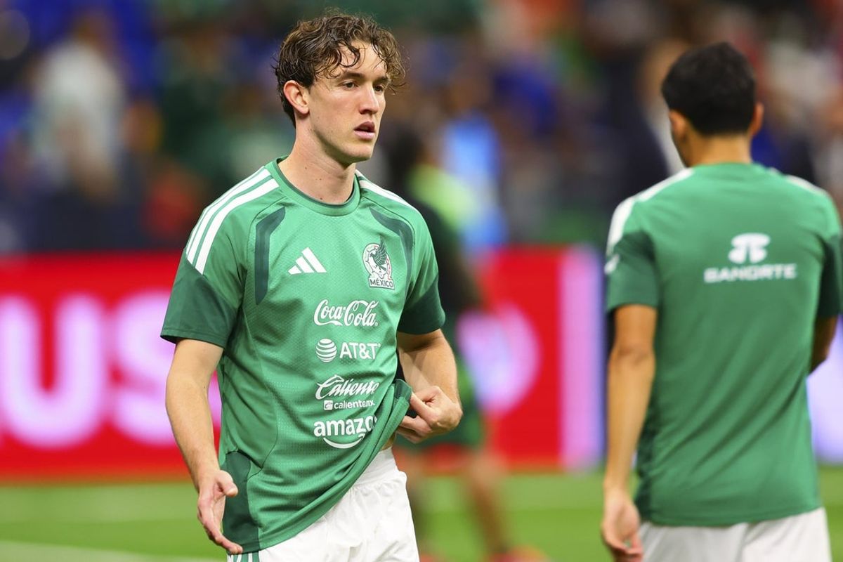 Nov 18, 2025; San Antonio, Texas, USA;  Mexico midfielder Marcel Ruiz (14) warms up before a match agaisnt Paraguay at the Alamodome. Mandatory Credit: Daniel Jefferson-Imagn Images