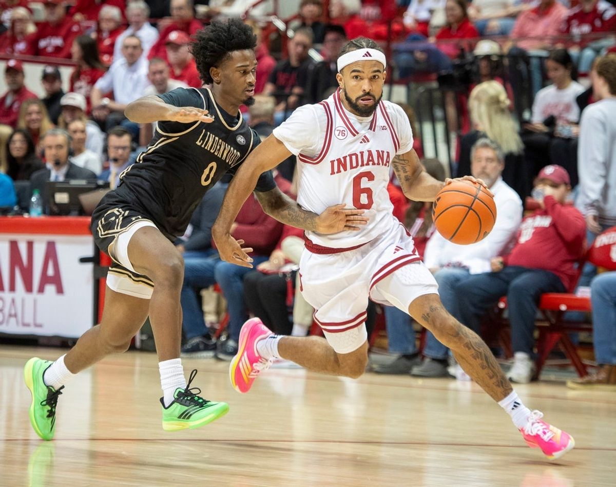 Indiana's Tayton Conerway (6) drives on Lindenwood's Mekhi Cooper (0) during the Indiana versus Lindenwood men's basketball game at Simon Skjodt Assembly Hall on Thursday, Nov. 20, 2025.