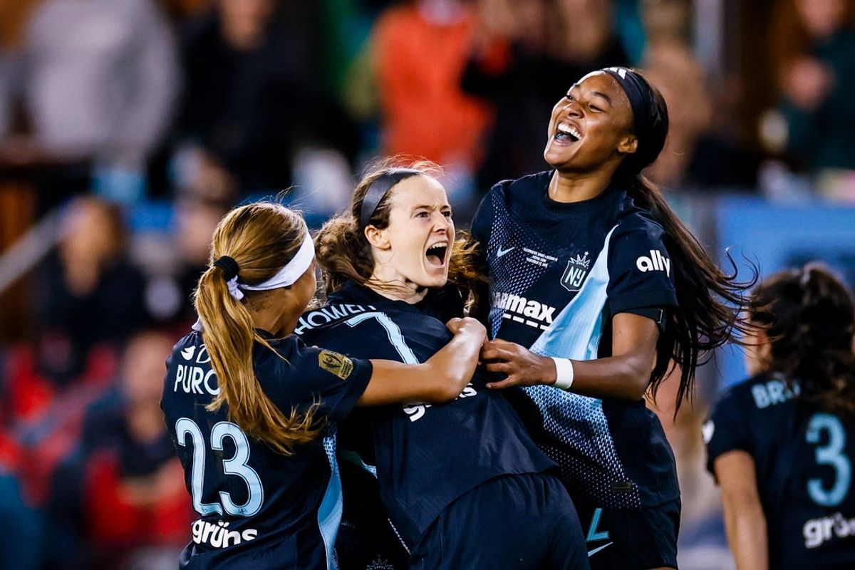 Nov 22, 2025; San Jose, California, USA; Gotham FC midfielder Rose Lavelle (16) is congratulated by forward Midge Purce (23) and midfielder Jaedyn Shaw (2) after she scored a goal against Washington Spirit during the second half at PayPal Park. Mandatory Credit: John Hefti-Imagn Images