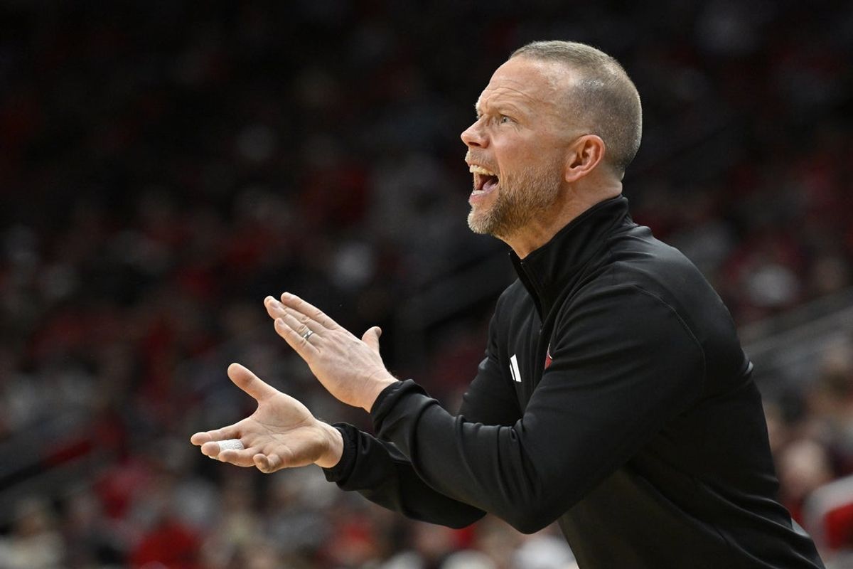 Nov 26, 2025; Louisville, Kentucky, USA;  Louisville Cardinals head coach Pat Kelsey reacts during the first half against the NJIT Highlanders at KFC Yum! Center. Mandatory Credit: Jamie Rhodes-Imagn Images