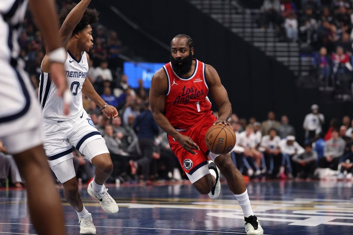 Nov 28, 2025; Inglewood, California, USA;  Los Angeles Clippers guard James Harden (1) drives to the basket against Memphis Grizzlies forward Jaylen Wells (0) during the first quarter at Intuit Dome. Mandatory Credit: Kiyoshi Mio-Imagn Images