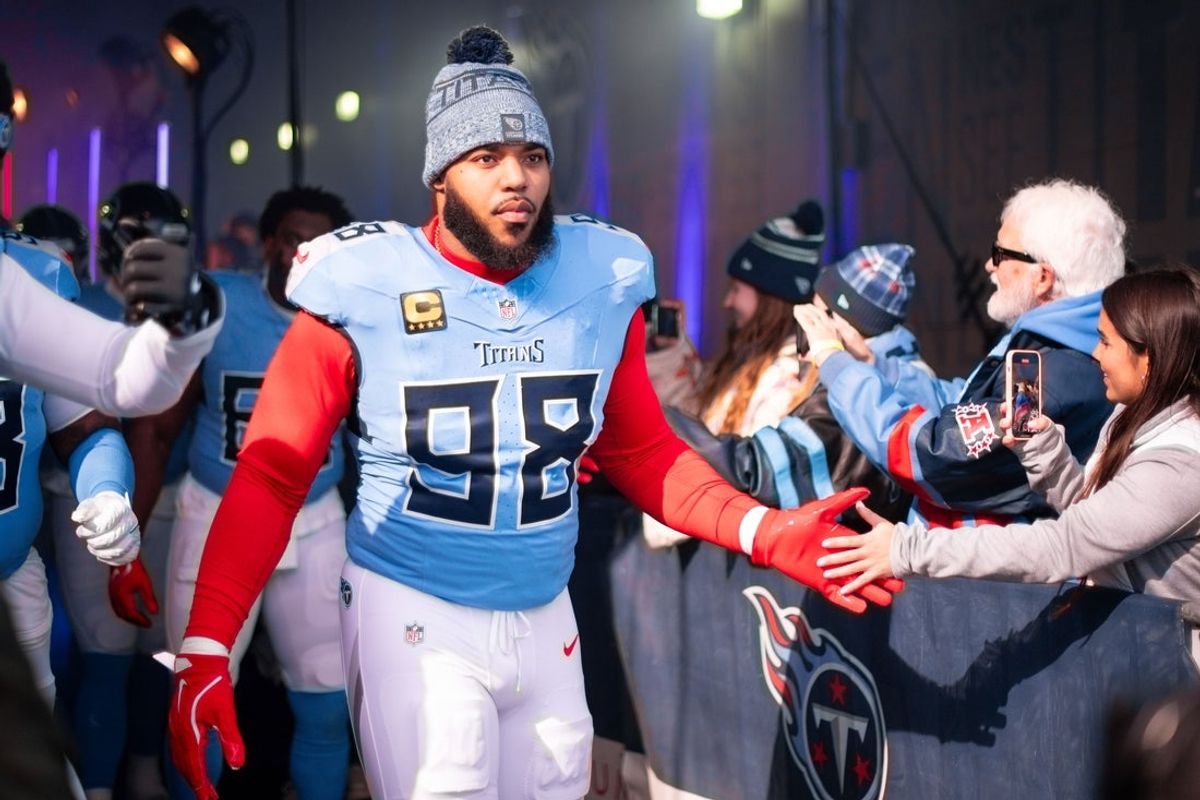 Nov 30, 2025; Nashville, Tennessee, USA;  Tennessee Titans defensive tackle Jeffery Simmons (98) takes the field against the Jacksonville Jaguars during the first half at Nissan Stadium. Mandatory Credit: Steve Roberts-Imagn Images