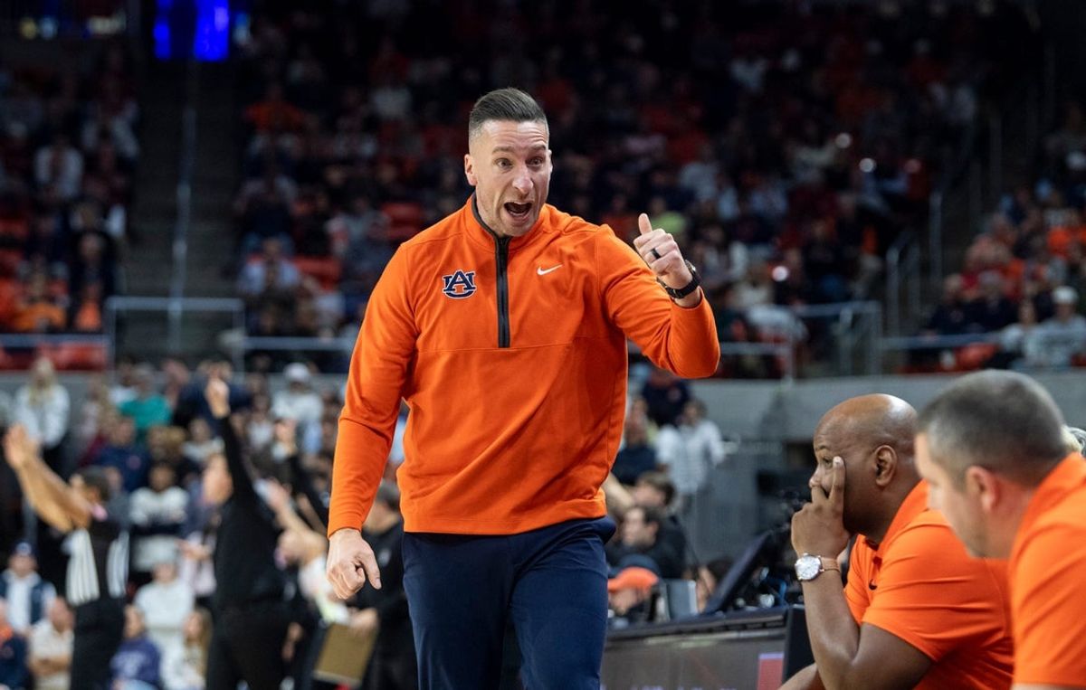 Auburn Tigers head coach Steven Pearl react to his bench as Auburn Tigers take on NC State Wolfpack at Neville Arena in Auburn, Ala. on Wednesday, Dec. 3, 2025. Auburn Tigers defeated NC State Wolfpack 83-73.