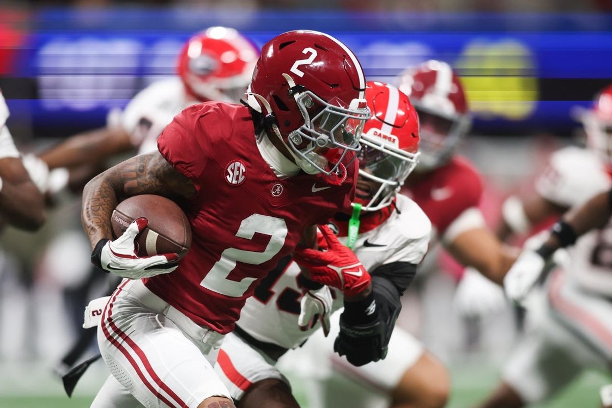 Dec 6, 2025; Atlanta, GA, USA; Alabama Crimson Tide wide receiver Ryan Williams (2) runs after making a catch during the second quarter against the Georgia Bulldogs during the 2025 SEC Championship game at Mercedes-Benz Stadium. Mandatory Credit: Brett Davis-Imagn Images