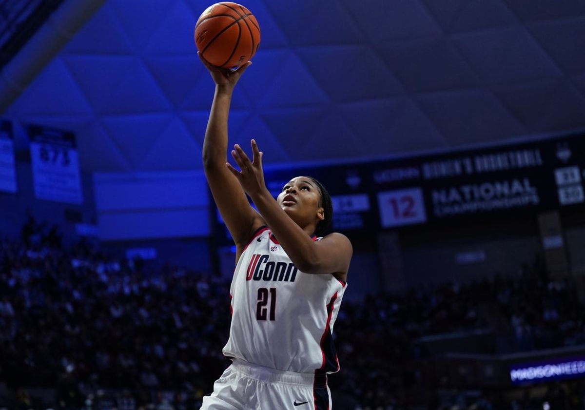 Dec 7, 2025; Storrs, Connecticut, USA; UConn Huskies forward Sarah Strong (21) drives to the basket against the DePaul Blue Demons in the second half at Harry A. Gampel Pavilion. Mandatory Credit: David Butler II-Imagn Images
