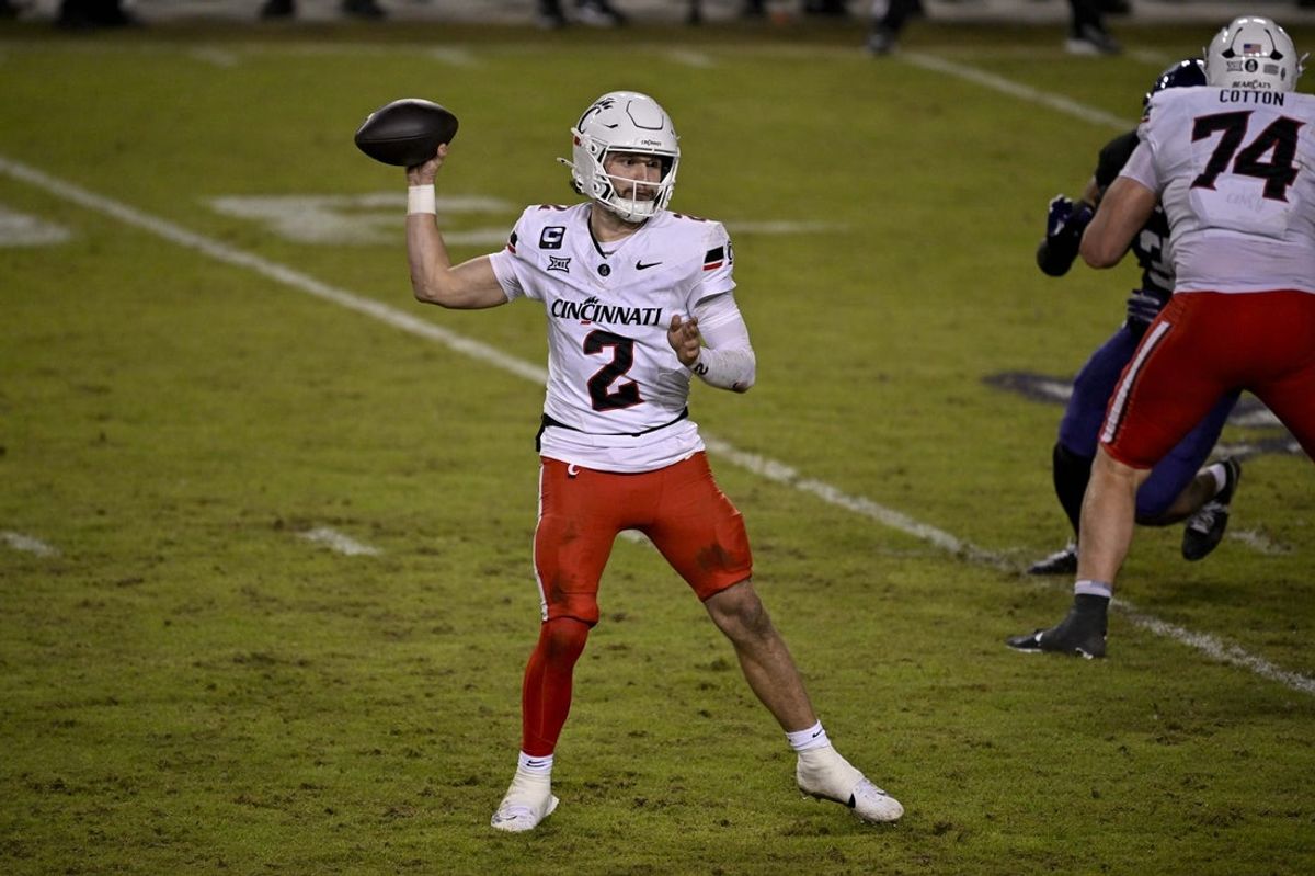 Nov 29, 2025; Fort Worth, Texas, USA; Cincinnati Bearcats quarterback Brendan Sorsby (2) throws the ball during the game between the Horned Frogs and the Bearcats at Amon G. Carter Stadium. Mandatory Credit: Jerome Miron-Imagn Images
