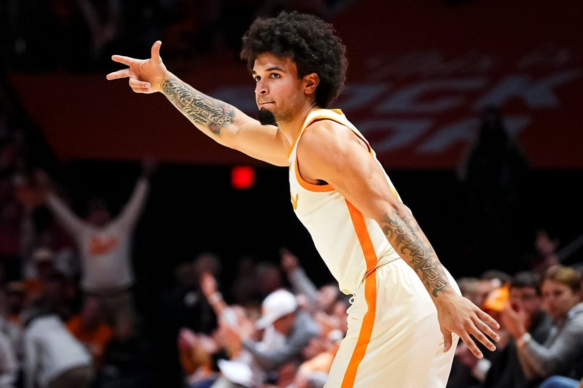 Tennessee guard Ja'Kobi Gillespie (0) during a college basketball game between Tennessee and Louisville held at Thompson-Boling Arena at Food City Center in Knoxville, Tenn., on Dec. 16, 2025.