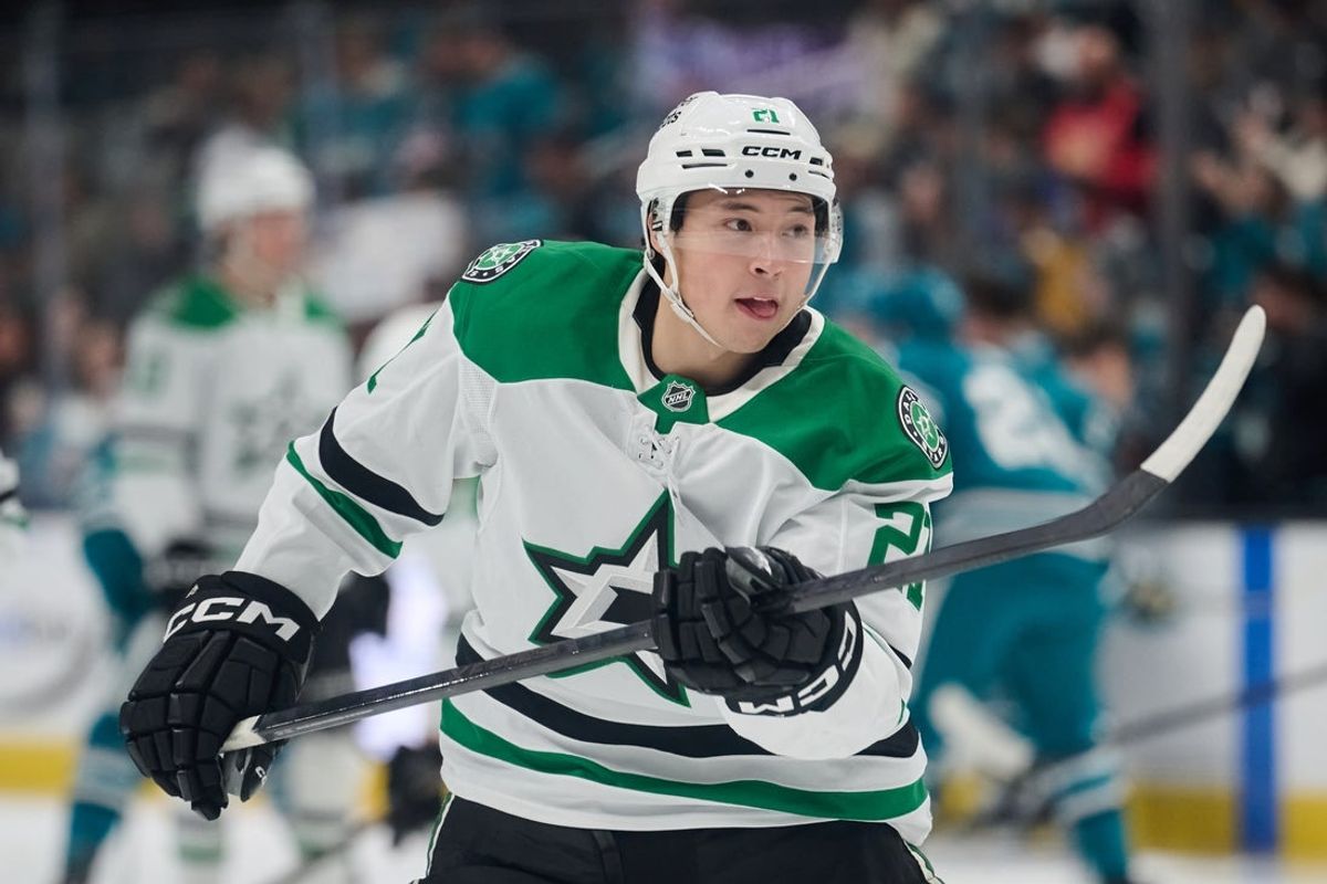 Dec 18, 2025; San Jose, California, USA; Dallas Stars left wing Jason Robertson (21) warms up before the game against the San Jose Sharks at SAP Center at San Jose. Mandatory Credit: Robert Edwards-Imagn Images