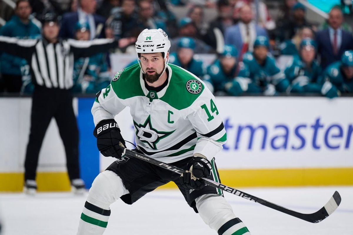 Dec 18, 2025; San Jose, California, USA; Dallas Stars left wing Jamie Benn (14) skates against the San Jose Sharks during the third period at SAP Center at San Jose. Mandatory Credit: Robert Edwards-Imagn Images