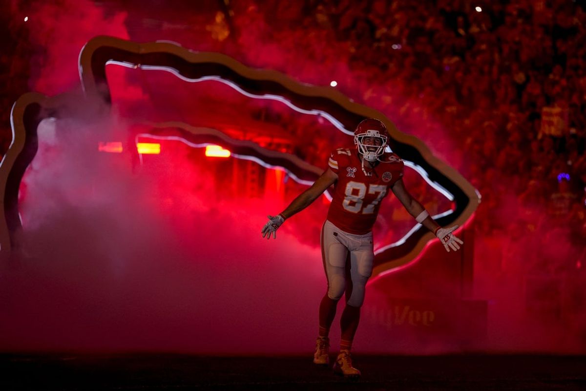 Dec 25, 2025; Kansas City, Missouri, USA; Kansas City Chiefs tight end Travis Kelce (87) enters the stadium before the game at GEHA Field at Arrowhead Stadium. Mandatory Credit: Jay Biggerstaff-Imagn Images