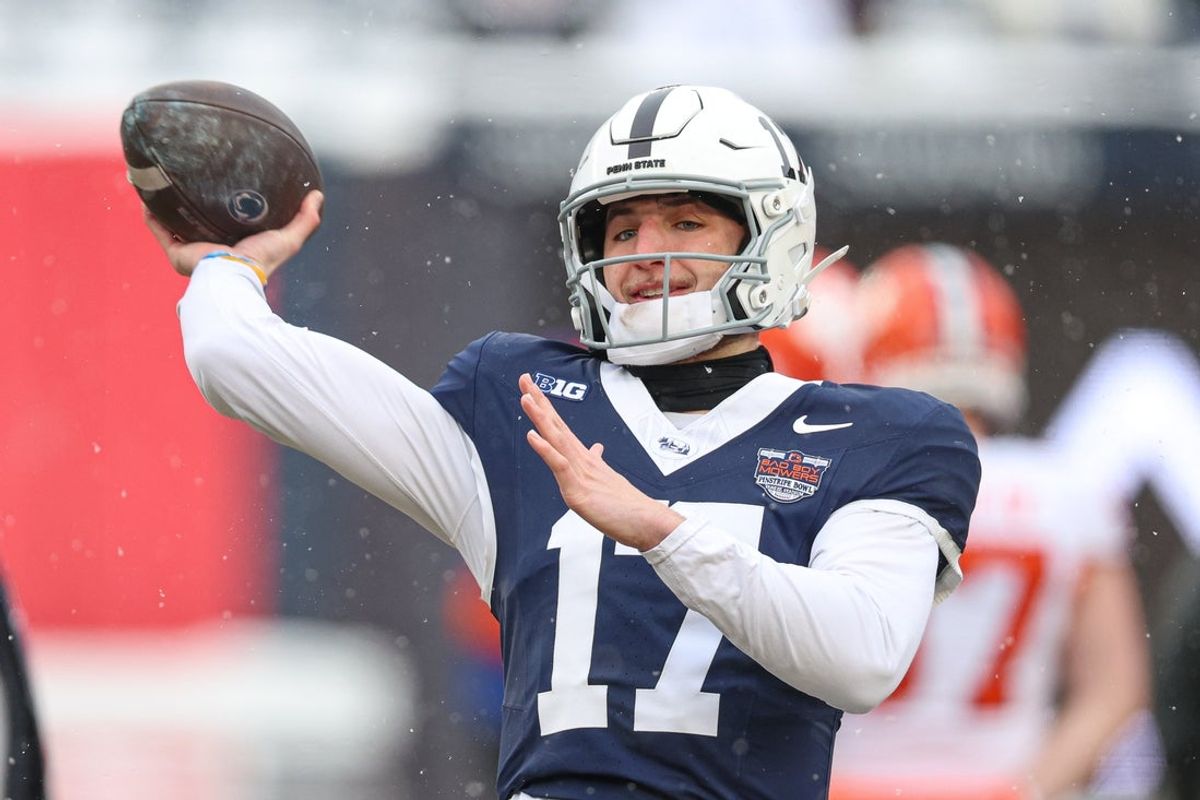 Dec 27, 2025; Bronx, NY, USA; Penn State Nittany Lions quarterback Ethan Grunkemeyer (17) warms up before the 2025 Pinstripe Bowl against the Clemson Tigers at Yankee Stadium. Mandatory Credit: Vincent Carchietta-Imagn Images