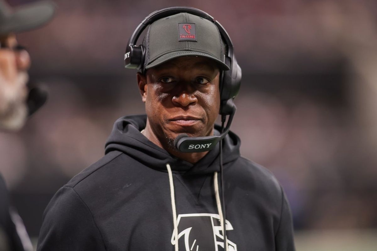 Dec 29, 2025; Atlanta, Georgia, USA; Atlanta Falcons head coach Raheem Morris on the sideline against the Los Angeles Rams in the second quarter at Mercedes-Benz Stadium. Mandatory Credit: Brett Davis-Imagn Images