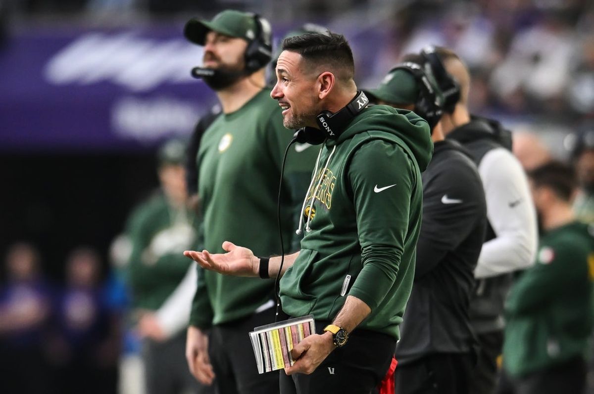 Jan 4, 2026; Minneapolis, Minnesota, USA; Green Bay Packers head coach Matt Lafleur reacts to a play against the Minnesota Vikings during the third quarter at U.S. Bank Stadium. Mandatory Credit: Jeffrey Becker-Imagn Images