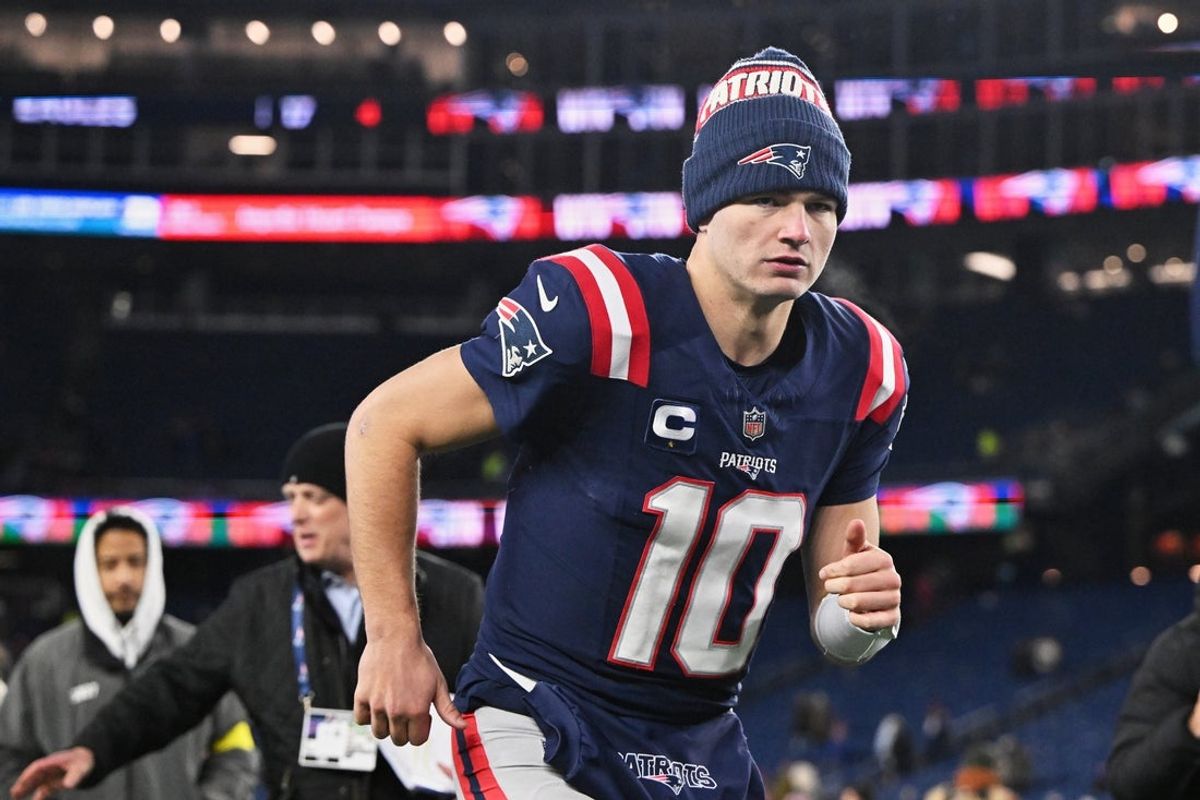Jan 4, 2026; Foxborough, Massachusetts, USA; New England Patriots quarterback Drake Maye (10) runs off the field after the game against the Miami Dolphins at Gillette Stadium. Mandatory Credit: Brian Fluharty-Imagn Images