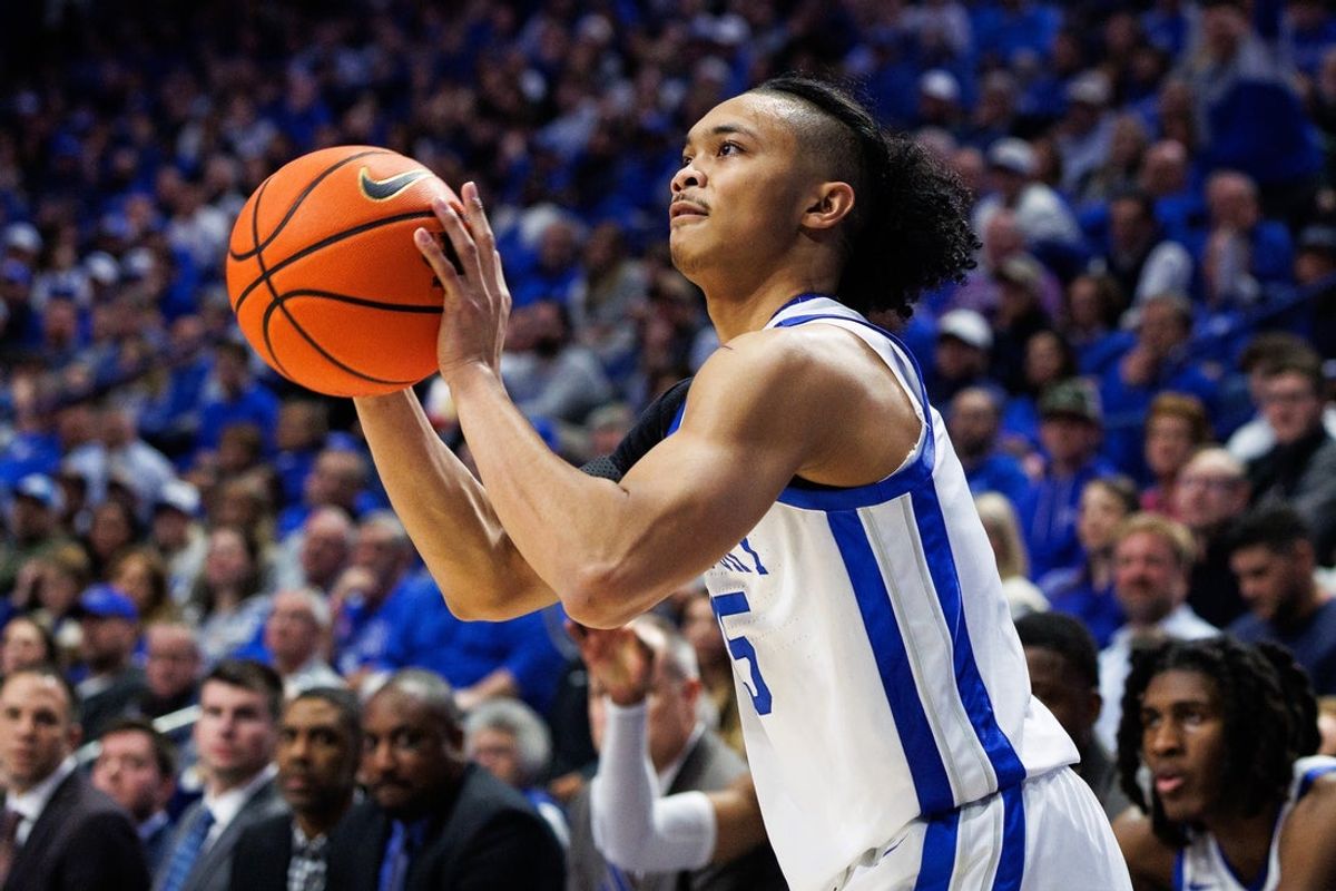 Jan 7, 2026; Lexington, Kentucky, USA; Kentucky Wildcats guard Jaland Lowe (15) shoots the ball during the second half against the Missouri Tigers at Rupp Arena at Central Bank Center. Mandatory Credit: Jordan Prather-Imagn Images