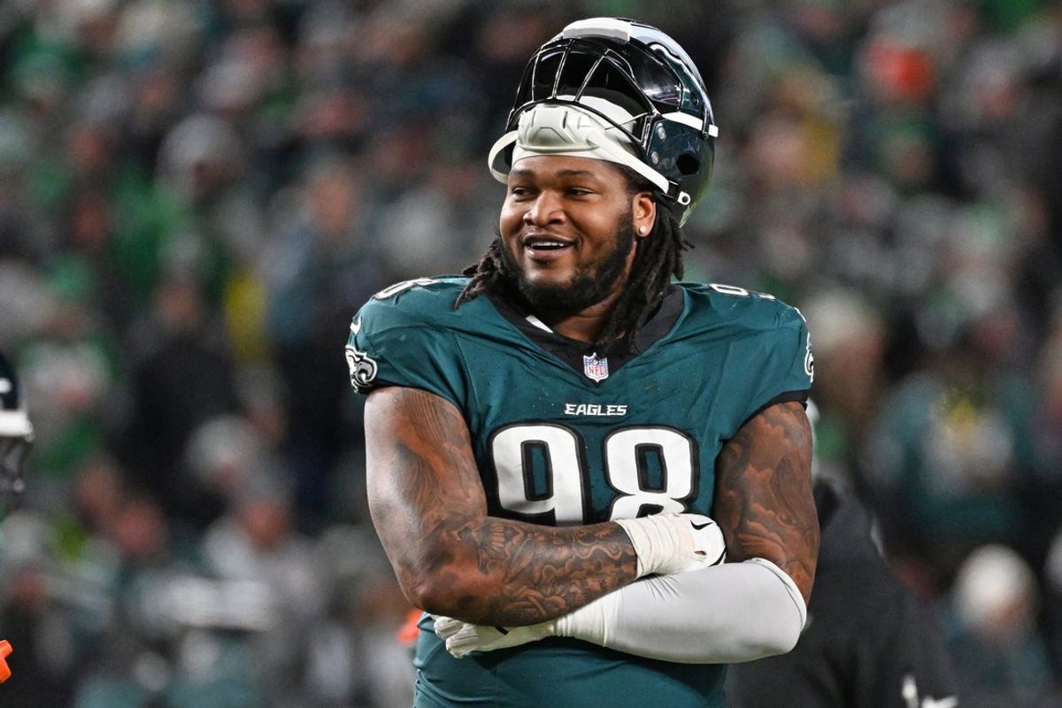 Jan 11, 2026; Philadelphia, PA, USA; Philadelphia Eagles defensive tackle Jalen Carter (98) against the San Francisco 49ers  in an NFC Wild Card Round game at Lincoln Financial Field. Mandatory Credit: Eric Hartline-Imagn Images