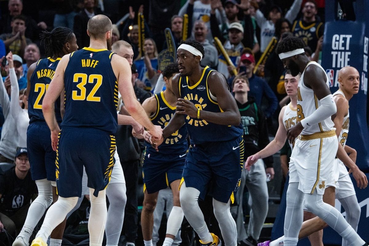 Jan 12, 2026; Indianapolis, Indiana, USA; Indiana Pacers forward Pascal Siakam (43) celebrates his game winning shot with teammates in the second half against the Boston Celtics at Gainbridge Fieldhouse. Mandatory Credit: Trevor Ruszkowski-Imagn Images