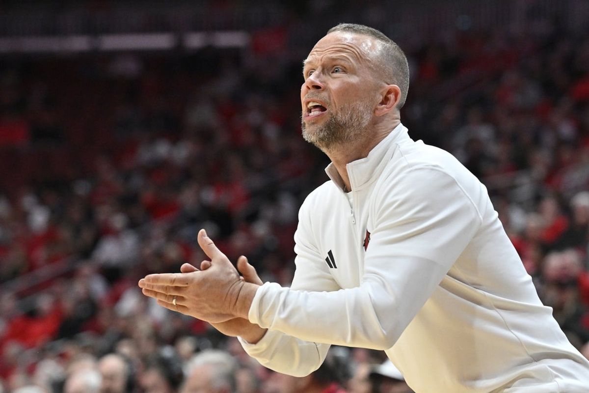 Jan 13, 2026; Louisville, Kentucky, USA;  Louisville Cardinals head coach Pat Kelsey reacts during the first half against the Virginia Cavaliers at KFC Yum! Center. . Mandatory Credit: Jamie Rhodes-Imagn Images