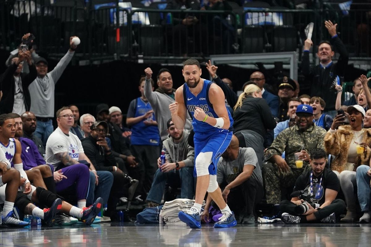 Jan 15, 2026; Dallas, Texas, USA;  Dallas Mavericks guard Klay Thompson (31) reacts after hitting a three point basket to move to fourth on the all time NBA three point baskets made list during the first half against the Utah Jazz at American Airlines Center. Mandatory Credit: Raymond Carlin III-Imagn Images