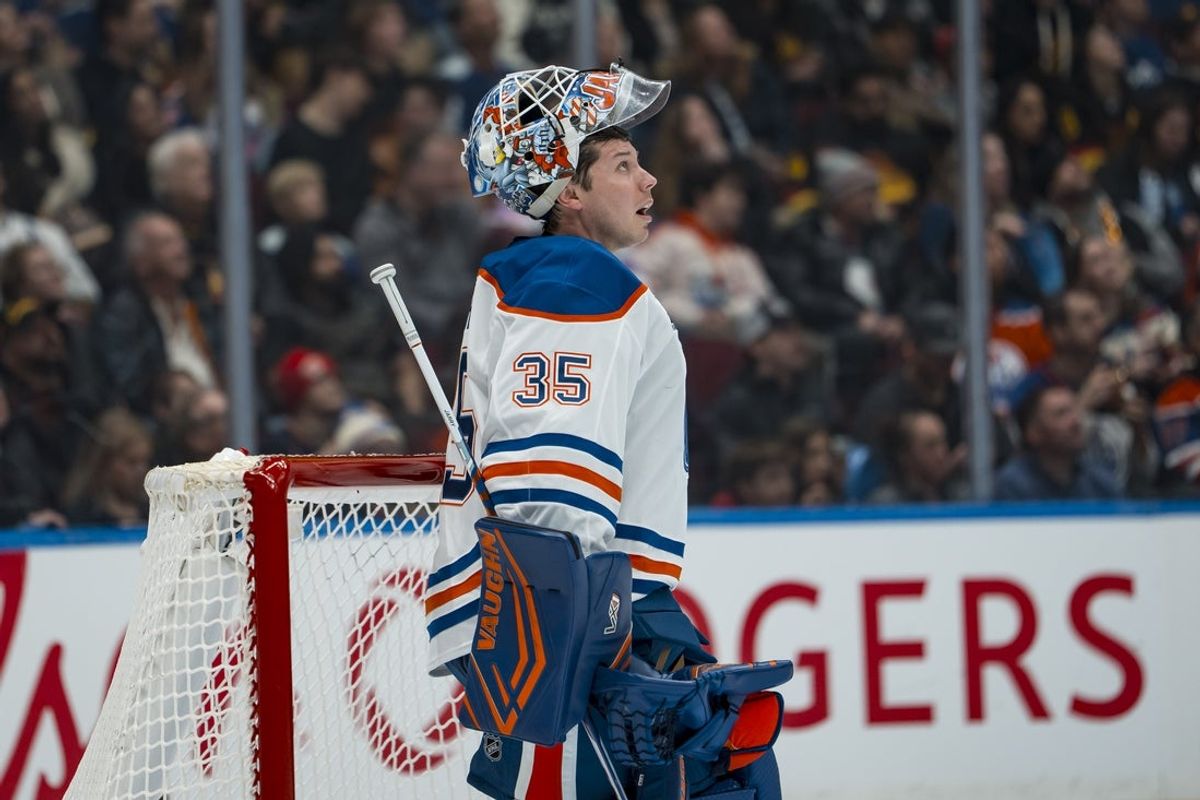Jan 17, 2026; Vancouver, British Columbia, CAN; Edmonton Oilers goalie Tristan Jarry (35) during a stop in play against the Vancouver Canucks in the second period at Rogers Arena. Mandatory Credit: Bob Frid-Imagn Images
