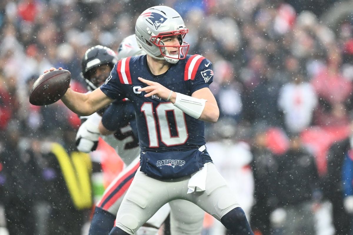 Jan 18, 2026; Foxborough, MA, USA; New England Patriots quarterback Drake Maye (10) throws in the first quarter in an AFC Divisional Round game against the Houston Texans at Gillette Stadium. Mandatory Credit: Brian Fluharty-Imagn Images