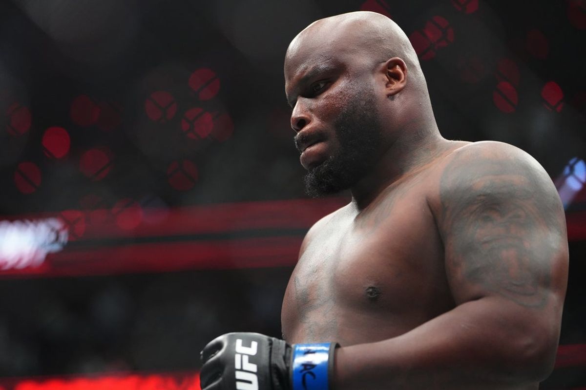 Jan 24, 2026; Las Vegas, Nevada, USA; Derrick Lewis (blue gloves) before the fight against Waldo Cortes Acosta (red gloves) during UFC 324 at T-Mobile Arena. Mandatory Credit: Stephen R. Sylvanie-Imagn Images