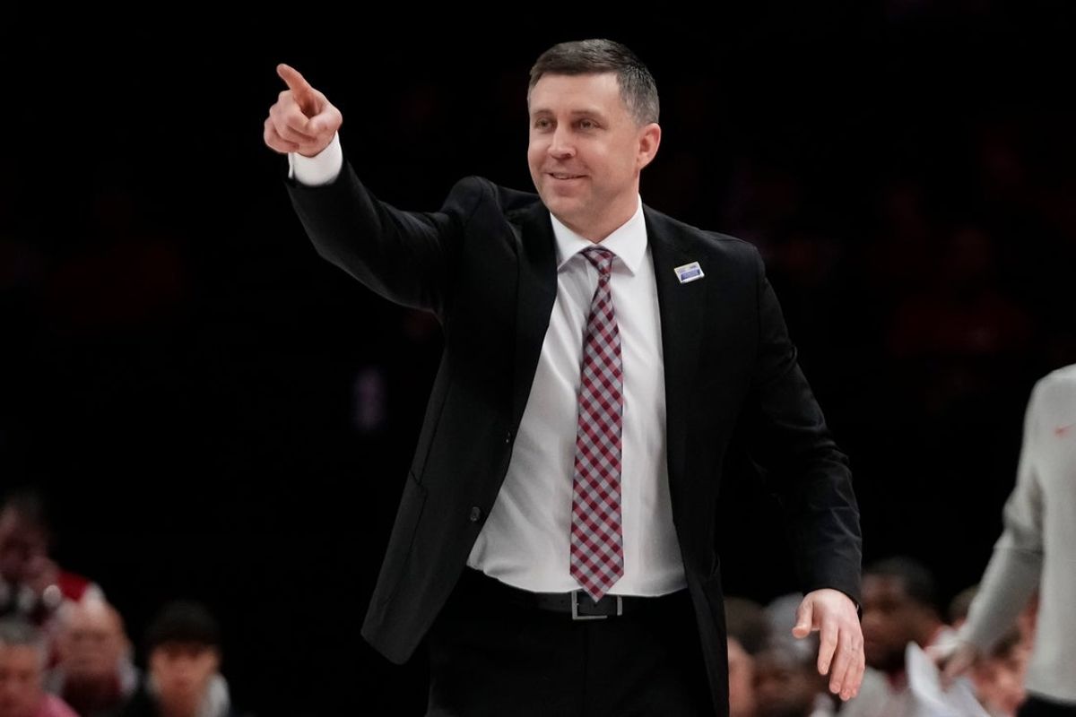 Ohio State Buckeyes head coach Jake Diebler motions during the first half of the NCAA men's basketball game against the Penn State Nittany Lions at the Schottenstein Center in Columbus on Jan. 26, 2026.