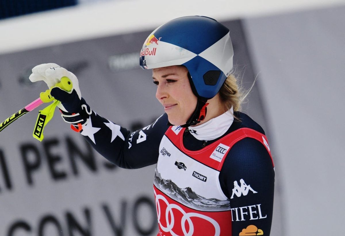 [US, Mexico & Canada customers only] Jan 30, 2026; Crans-Montana, SWITZERLAND; Lindsey Vonn of the United States reacts after sustaining an apparent injury in the women's downhill alpine skiing race during the FIS World Cup. Mandatory Credit: Romina Amato/Reuters via Imagn Images