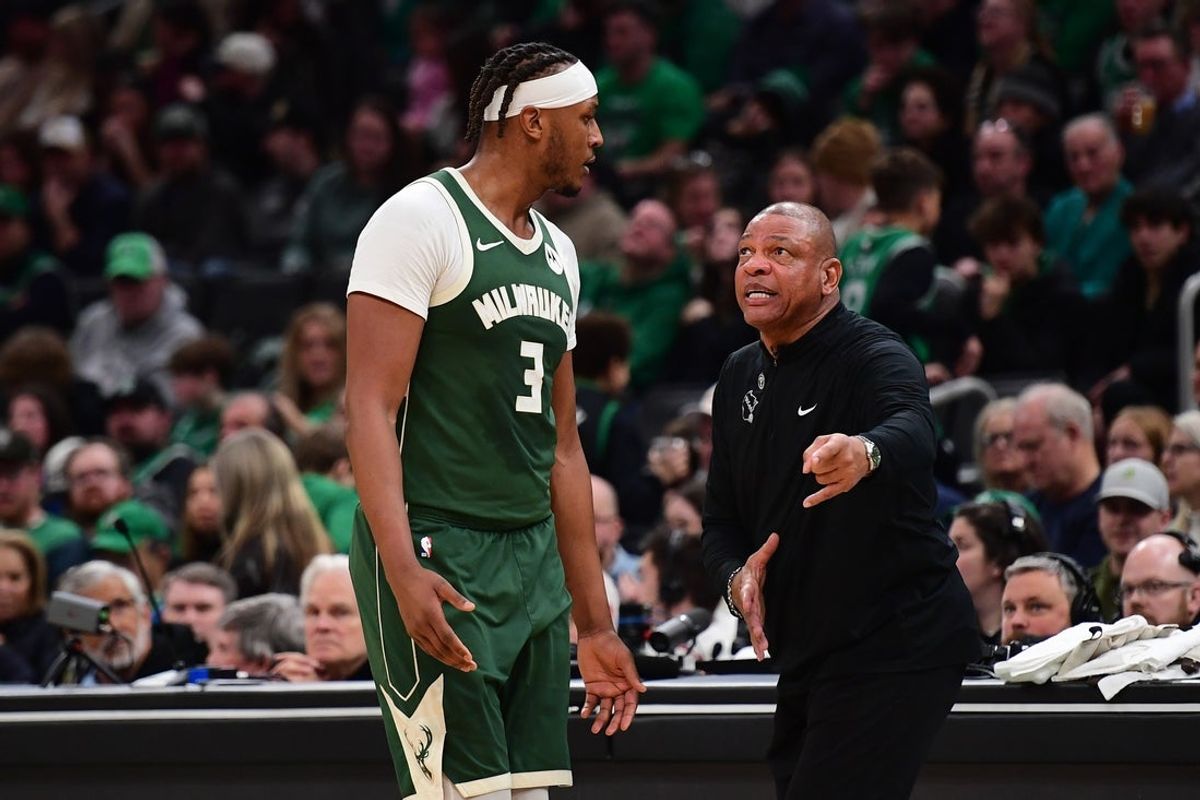 Feb 1, 2026; Boston, Massachusetts, USA; Milwaukee Bucks head coach Doc Rivers has words with center Myles Turner (3) during the second half against the Boston Celtics at TD Garden. Mandatory Credit: Bob DeChiara-Imagn Images