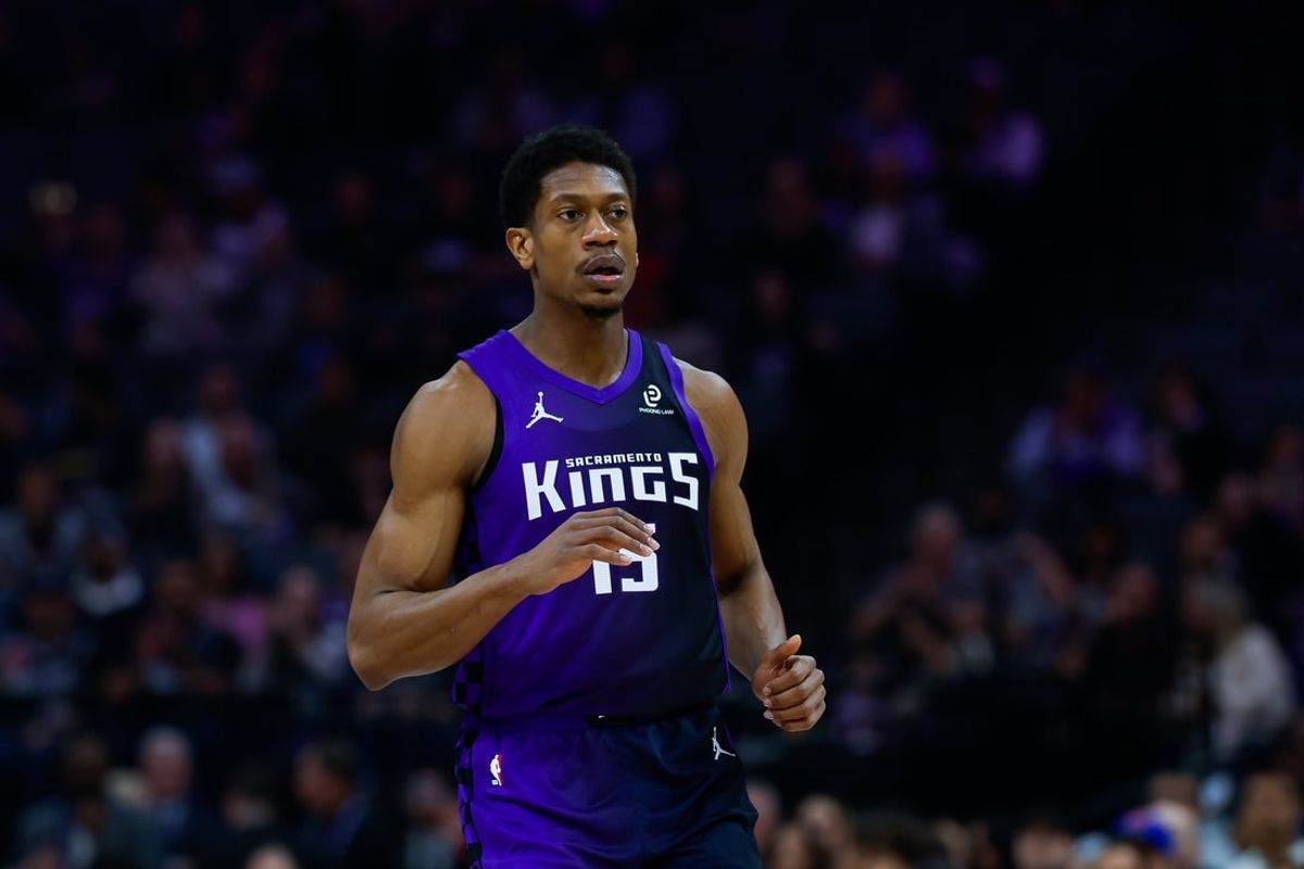 Feb 6, 2026; Sacramento, California, USA; Sacramento Kings forward De'andre Hunter (15) reacts after scoring during the first quarter against the Los Angeles Clippers at Golden 1 Center. Mandatory Credit: Sergio Estrada-Imagn Images