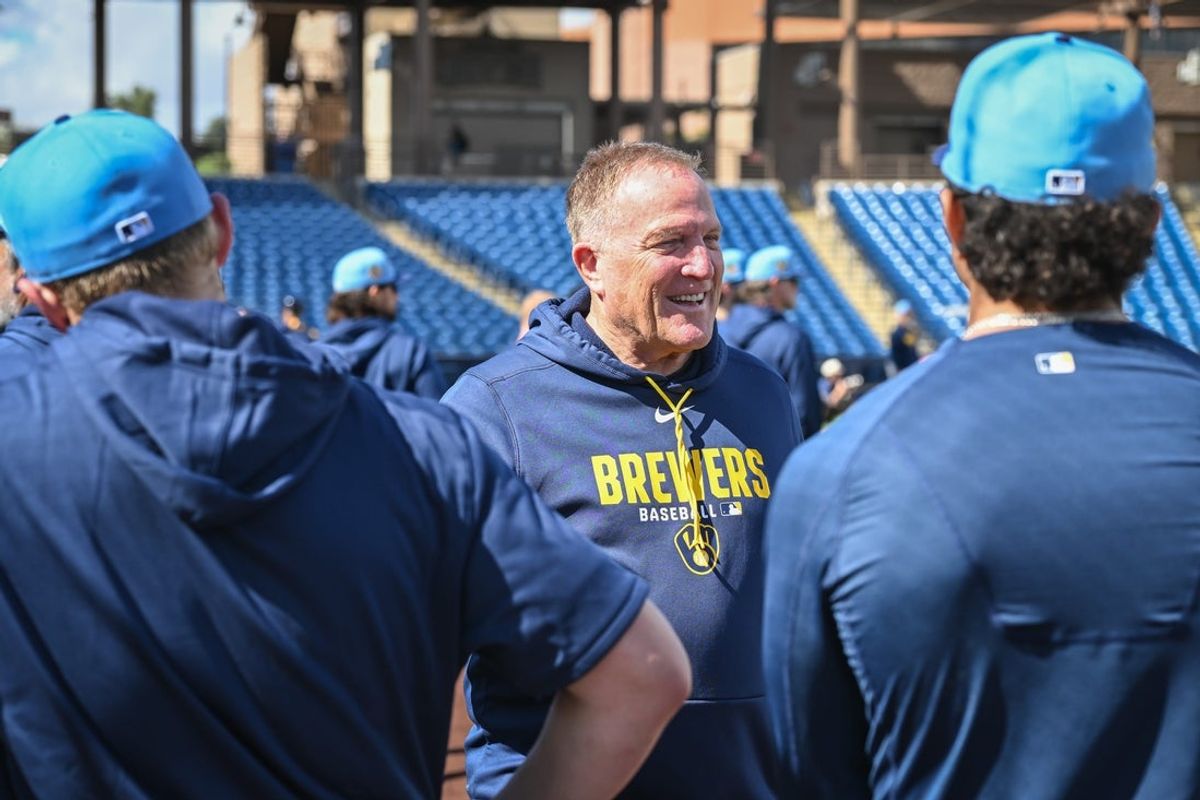 Milwaukee Brewers manager Pat Murphy talks with players during spring training workouts Tuesday, February 17, 2026, at American Family Fields of Phoenix in Phoenix, Arizona.