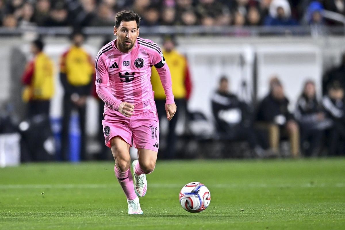 Feb 21, 2026; Los Angeles, California, USA; Inter Miami CF forward Lionel Messi (10) against Los Angeles FC during the second half at Los Angeles Memorial Coliseum. Mandatory Credit: Kelvin Kuo-Imagn Images