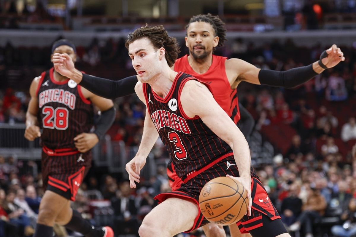 Feb 26, 2026; Chicago, Illinois, USA; Chicago Bulls guard Josh Giddey (3) drives to the basket against the Portland Trail Blazers during the first half of an NBA game at United Center. Mandatory Credit: Kamil Krzaczynski-Imagn Images