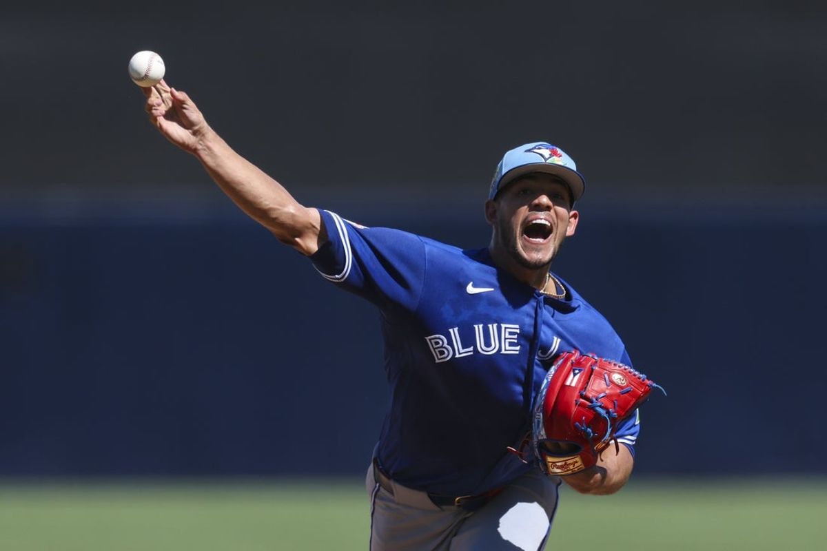 Feb 28, 2026; Tampa, Florida, USA; Toronto Blue Jays starting pitcher Jose Berrios (17) throws a pitch against the New York Yankees in the second inning during spring training at George M. Steinbrenner Field. Mandatory Credit: Nathan Ray Seebeck-Imagn Images