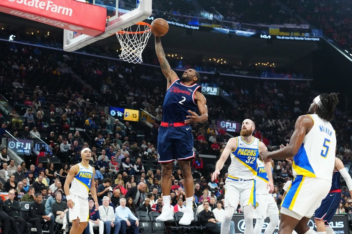 Mar 4, 2026; Inglewood, California, USA; LA Clippers forward Kawhi Leonard (2) dunks the ball against the Indiana Pacers in the first half at Intuit Dome. Mandatory Credit: Kirby Lee-Imagn Images
