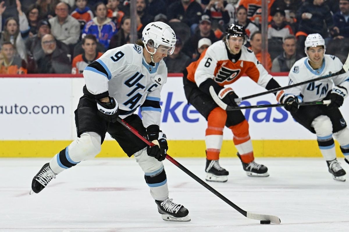 Mar 5, 2026; Philadelphia, Pennsylvania, USA; Utah Mammoth right wing Clayton Keller (9) moves with puck before scoring a goal against the Philadelphia Flyers during the second period at Xfinity Mobile Arena. Mandatory Credit: Eric Hartline-Imagn Images