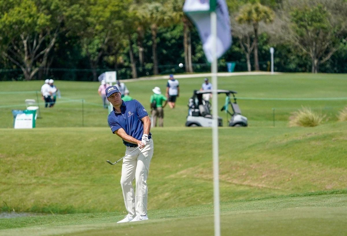 Ben Crane chips to the ninth green during the first round of the James Hardie Pro Football Hall of Fame Invitational at The Old Course at Broken Sound Club on Friday, March 6, 2026, in Boca Raton, FL.