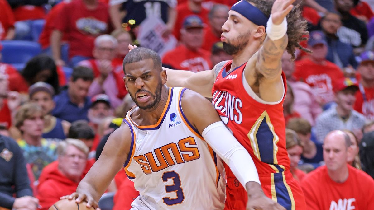 New Orleans’ Jose Alvarado frustrates Chris Paul in Game 4 of the Western Conference Playoffs.