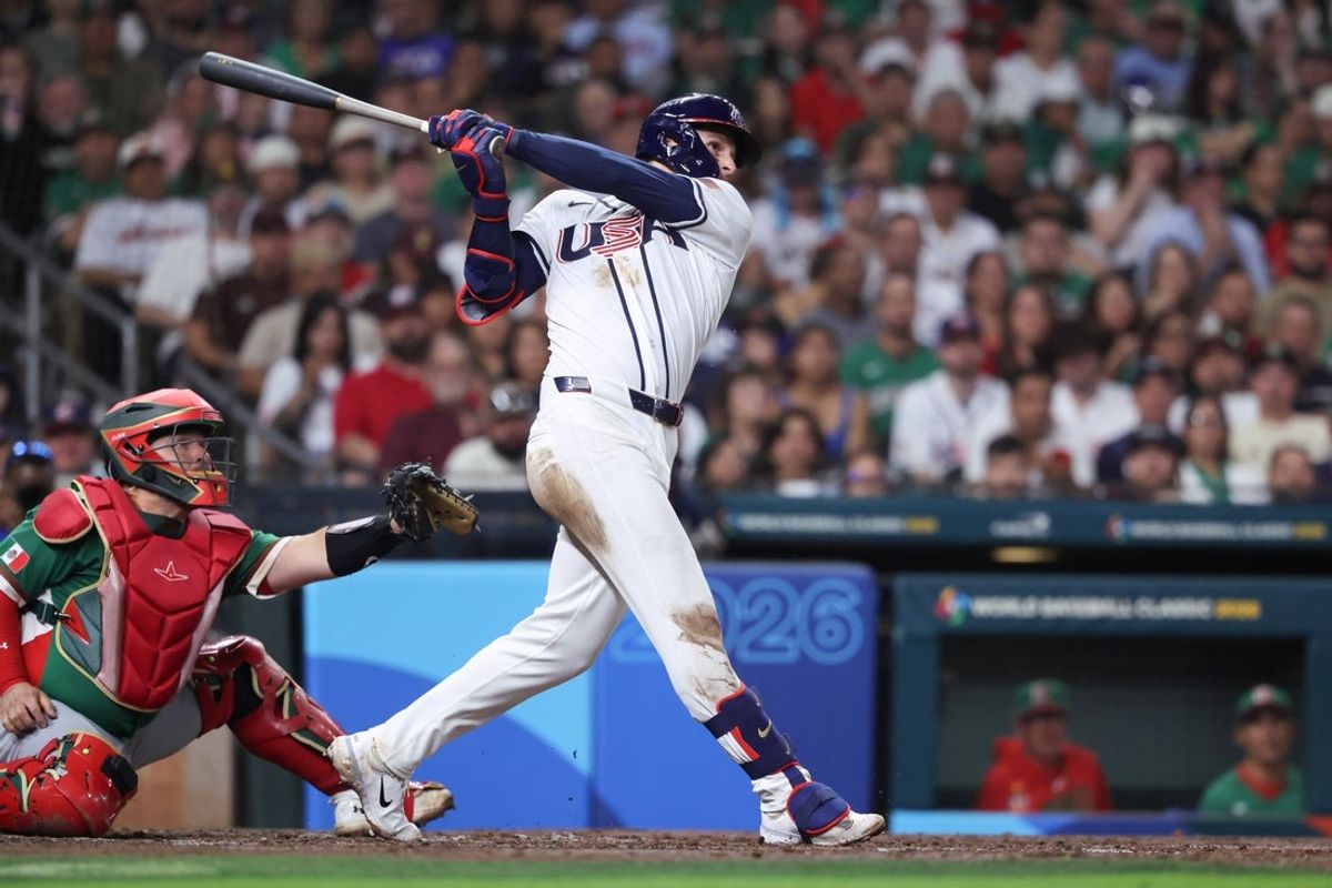 Mar 9, 2026; Houston, TX, United States; United States outfielder Roman Anthony (3) hits a home run in the third inning against Mexico at Daikin Park. Mandatory Credit: Troy Taormina-Imagn Images