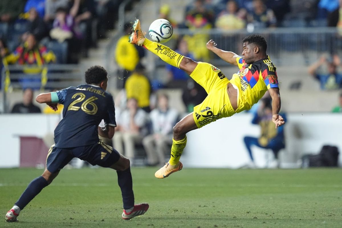 Mar 10, 2026; Chester, Pennsylvania, USA; Club America forward Raul Zuniga (19) shoots the ball against the Philadelphia Union in the second half at Subaru Park. Mandatory Credit: Kyle Ross-Imagn Images