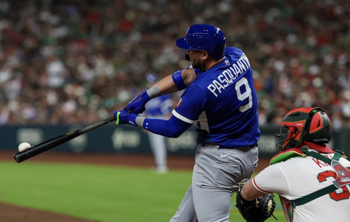 Mar 11, 2026; Houston, TX, United States; Italy first baseman Vinnie Pasquantino (9) hits a home run against Mexico in the sixth inning at Daikin Park. Mandatory Credit: Thomas Shea-Imagn Images