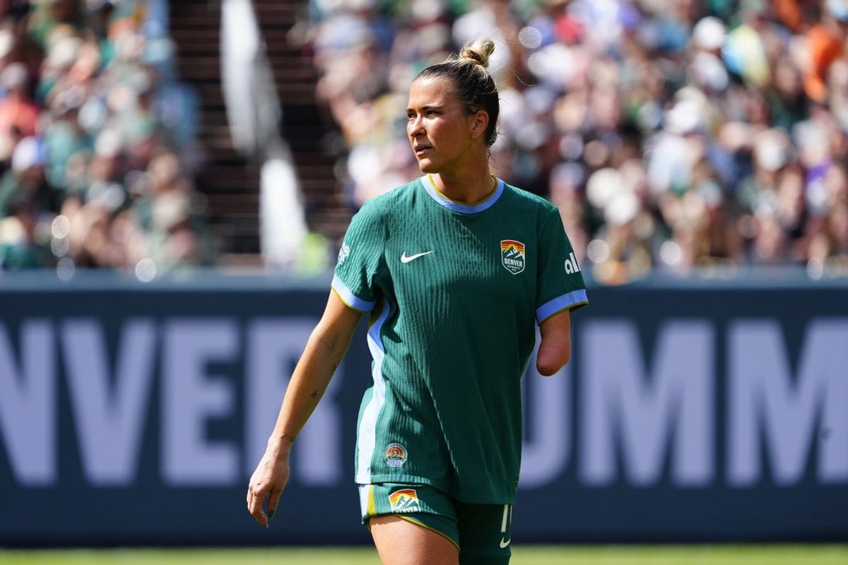 Mar 28, 2026; Denver, Colorado, USA; Denver Summit FC defender Carson Pickett (16) during the second half against the Washington Spirit at Empower Field at Mile High. Mandatory Credit: Ron Chenoy-Imagn Images