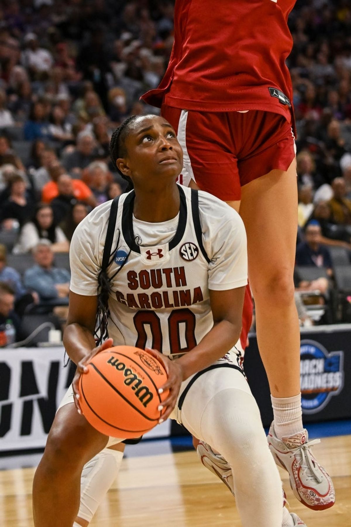 Mar 28, 2026; Sacramento, CA, USA; South Carolina Gamecocks guard Ta'niya Latson (00) looks to shoot the ball against the Oklahoma Sooners during the second quarter in the Sweet Sixteen game of the Sacramento Regional 4 of the women's 2026 NCAA Tournament at Golden 1 Center. Mandatory Credit: Ed Szczepanski-Imagn Images