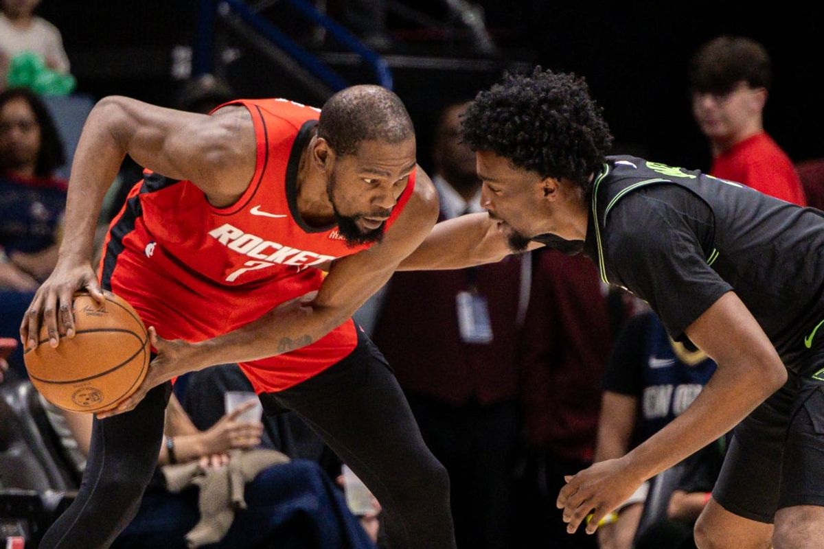 Mar 29, 2026; New Orleans, Louisiana, USA;  Houston Rockets forward Kevin Durant (7) stares down New Orleans Pelicans forward Herbert Jones (2) on a play during the first half at Smoothie King Center. Mandatory Credit: Stephen Lew-Imagn Images