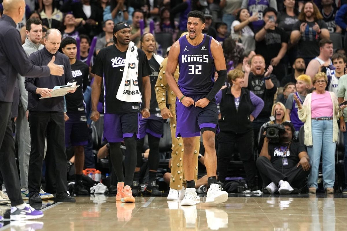 Apr 3, 2026; Sacramento, California, USA; Sacramento Kings center Dylan Cardwell (32) reacts after blocking a shot by New Orleans Pelicans forward Zion Williamson (not shown) during the fourth quarter at Golden 1 Center. Mandatory Credit: Darren Yamashita-Imagn Images